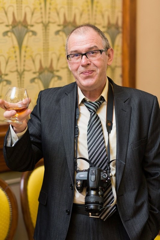  � � ��������,� � ���������....